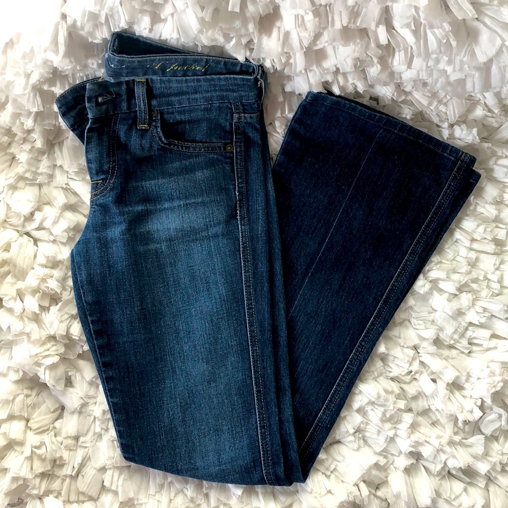 7 For All Mankind Mid-Rise Flare size 25